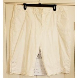 White Capris Pants by Venezia Size 26